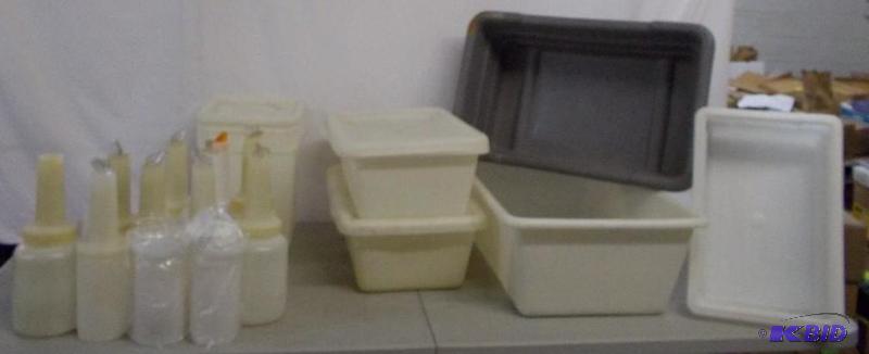Salad Dressing Bottles, Bins and Containers
