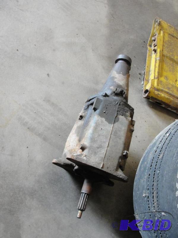 3 Speed Automatic Transmission out of Chevy T...