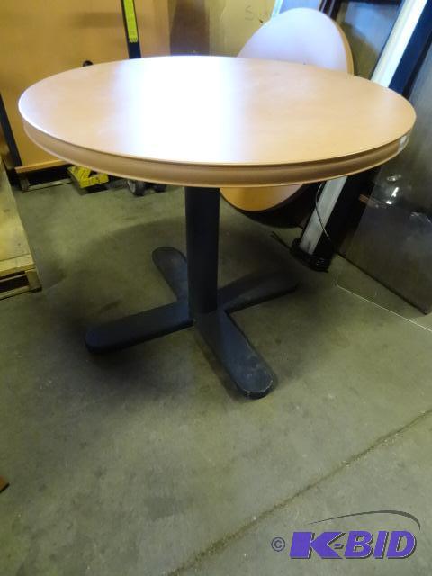 Lacrosse 36&quot round table with metal base...