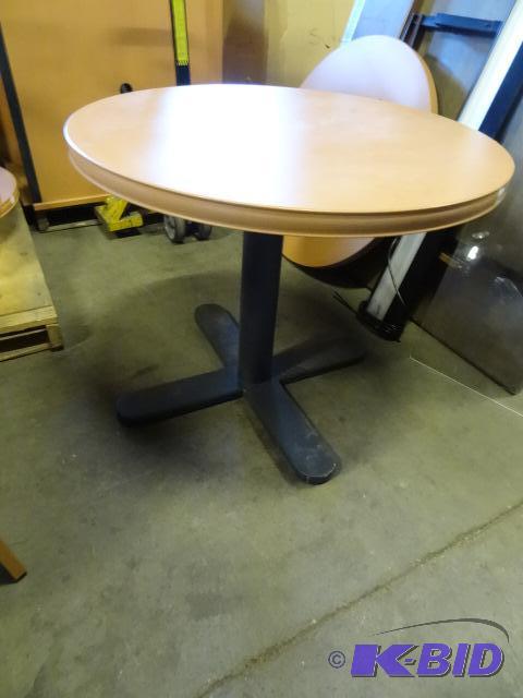 Lacrosse 36&quot round table with metal base...