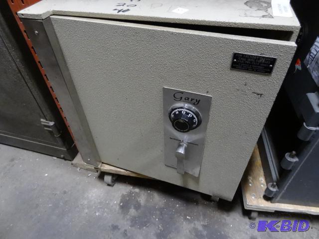 Gary brand safe. Includes combo. 25 x 27 x 25...
