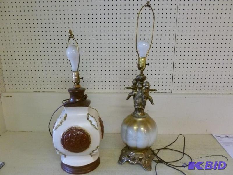 lot 30 image: Lot of two nice end table lamps that includes...