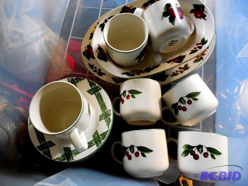 lot 13 image: 20 Piece Cades Cove Collection Apple & Cherries Design Dinnerware by Citation