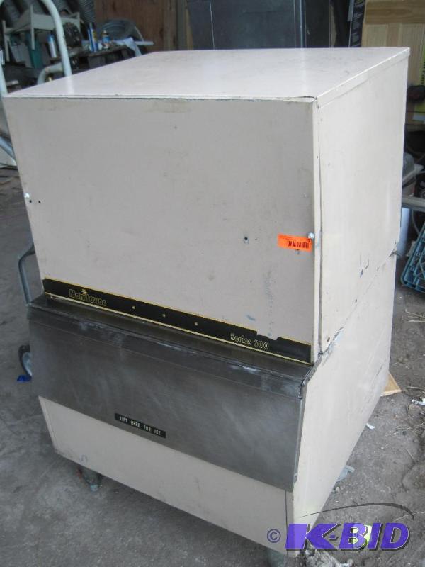 Manitowoc Ice Machine, JY0605W 24x30x45. This...