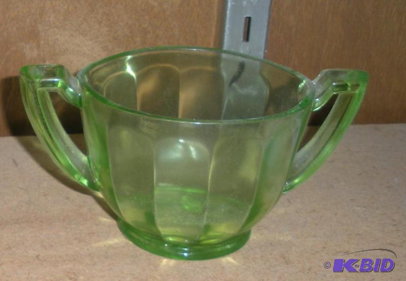 lot 011 image: Green Depression Glass Sugar Bowl