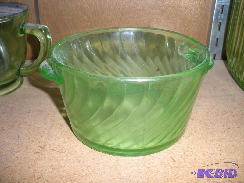 lot 012 image: Green Depression Serving Bowl