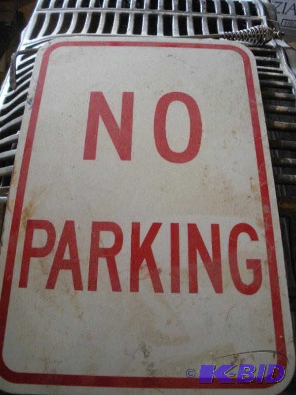 lot 030 image: No Parking Sign