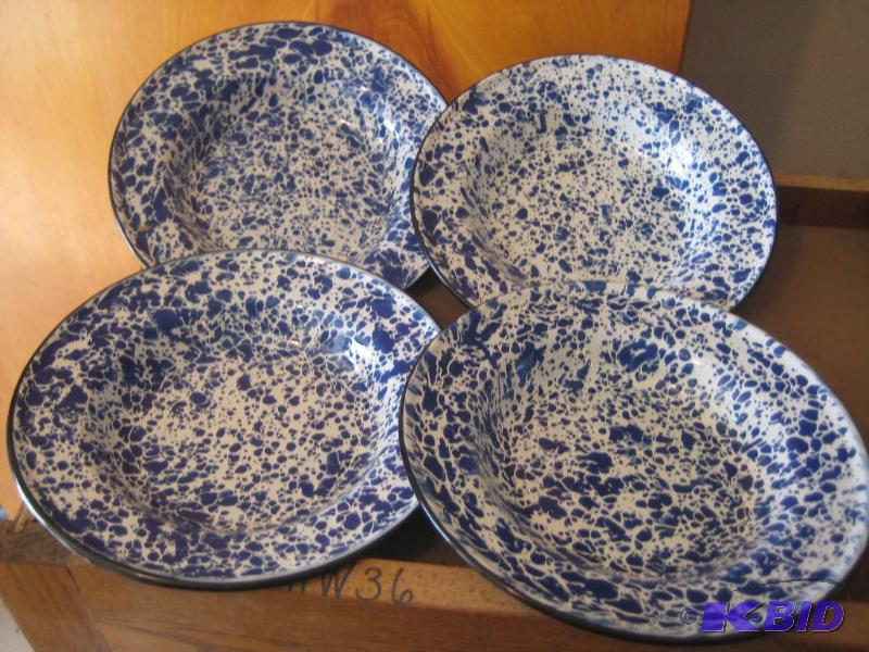 lot 052 image: 4 Tin Plates