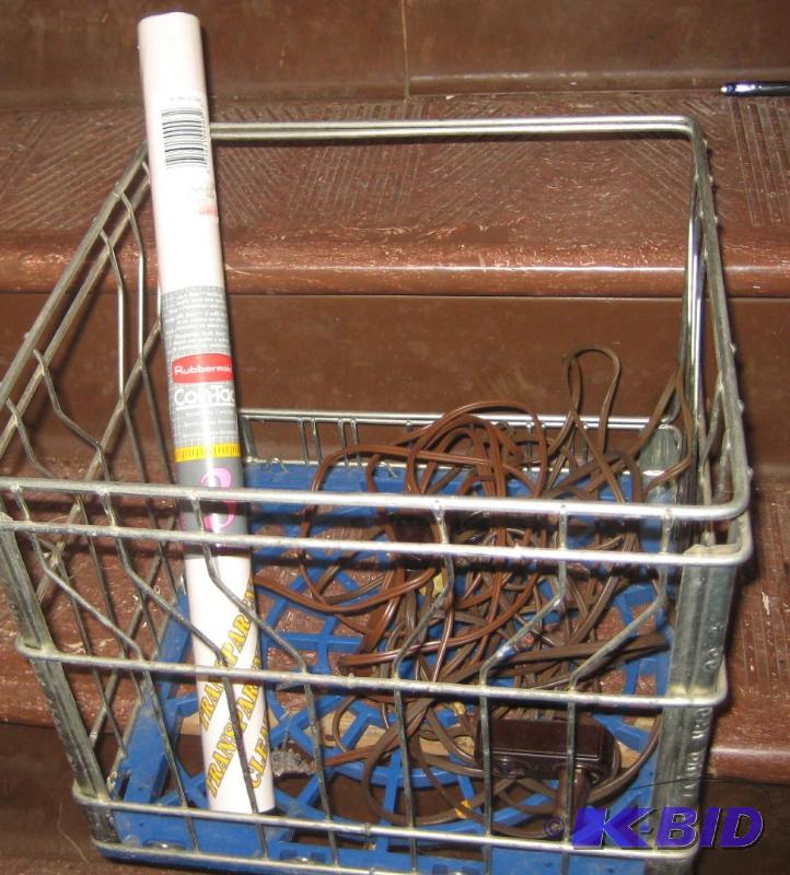 lot 054 image: Steel Milk Crate