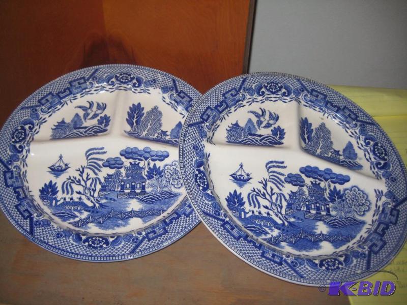 lot 057 image: Two Divider Plates in Excellent Condition