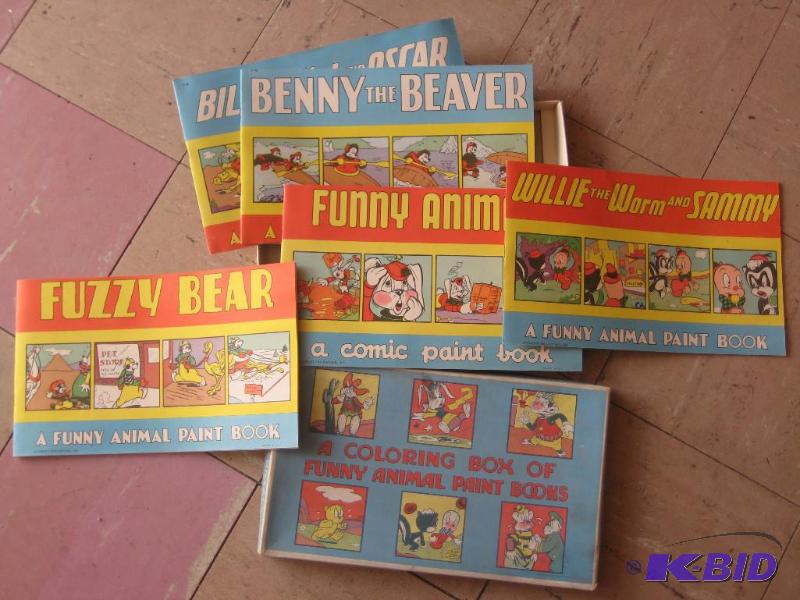 lot 060 image: Fawcett Publishing Coloring Paint Books from the 1940s (Very Rare)
