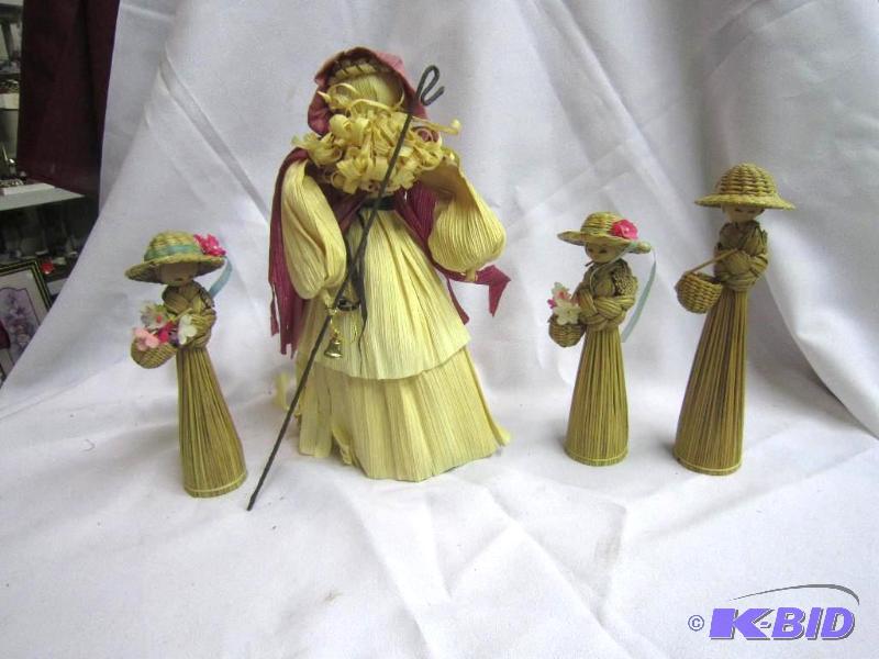 Corn Husk Figures