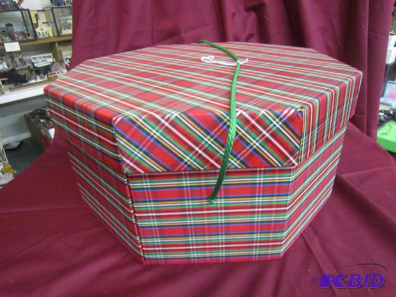 Large Hat Box