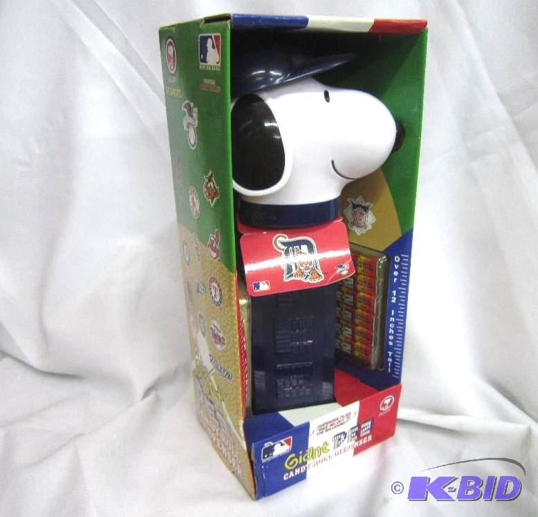 Snoopy Large Pez Dispenser