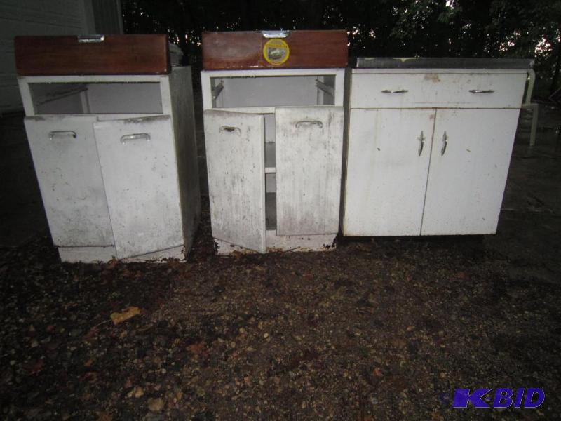 3 Metal Cabinets