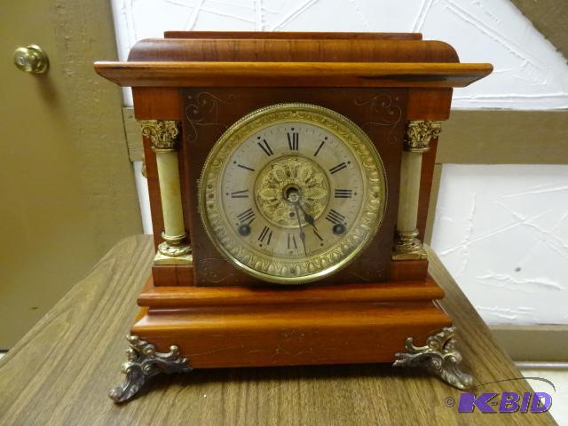 Gorgeous mantle clock. Seth Thomas beautiful ...