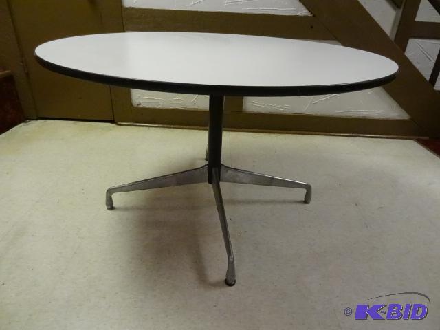 Herman Miller conference or dining table. Exc...