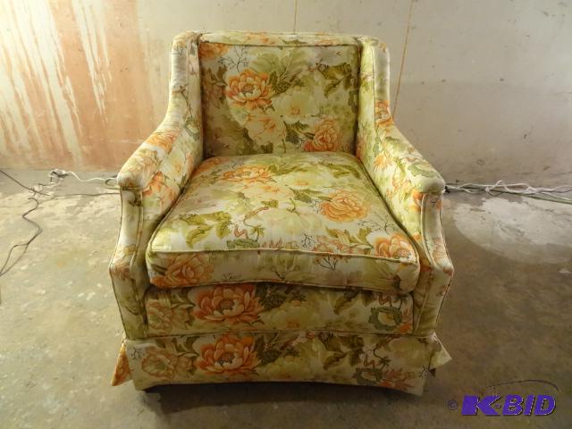 Gabberts floral chair with tag. 8 way springs...