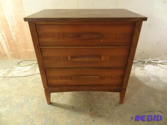 3 drawer gentlemens chest with laminate top. ...