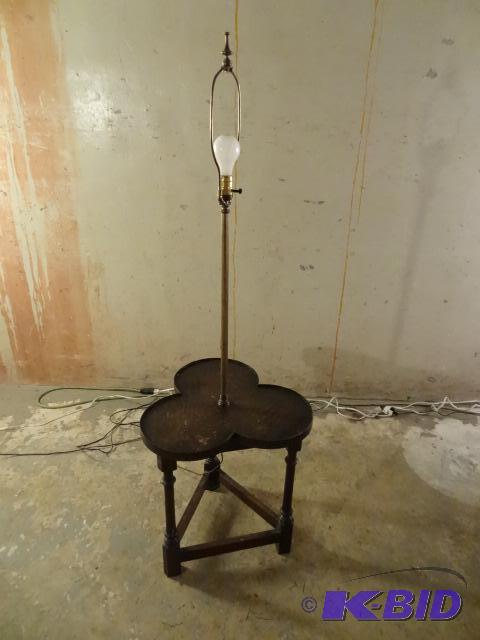 Clover shape floor lamp table. Solid wood gre...