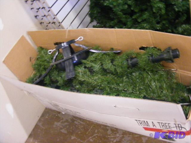 Christmas Tree, not in the right box and not ...