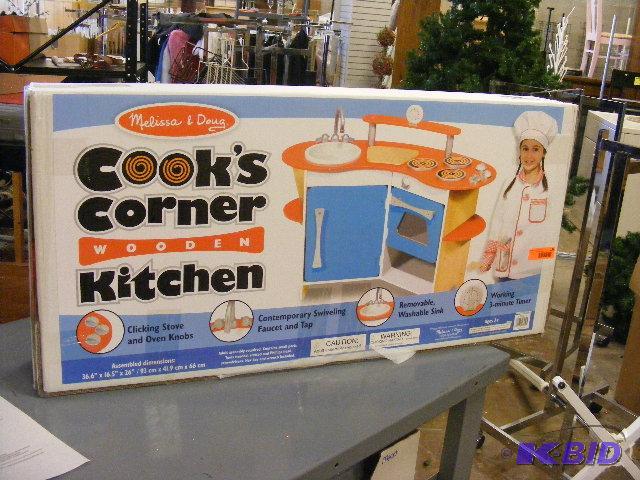 Melissa &amp Doug Cooks Corner Wooden Kitche...