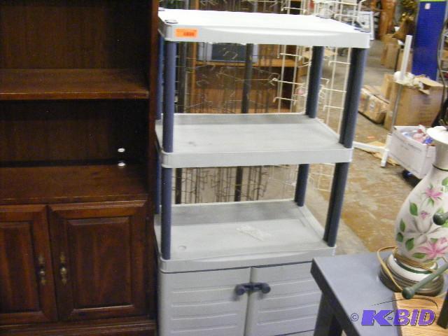 Rubbermaid shelf, with drawers 28 wide, 17...