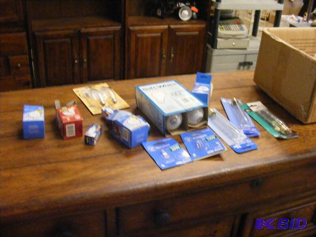 Variety Lot of Light bulbs...