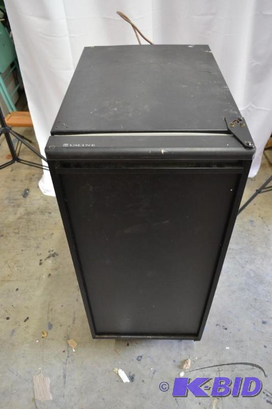 Uline Ice Maker