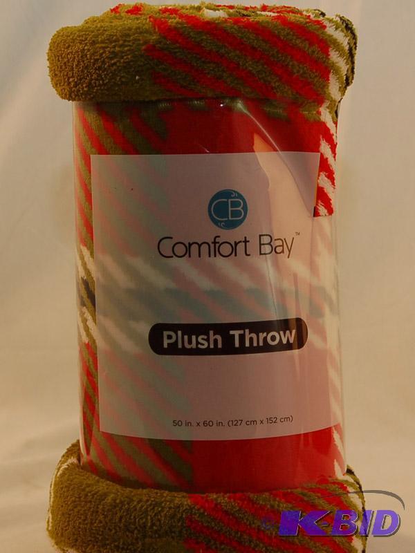 lot 24 image: Comfort Bay Red Plush Throw