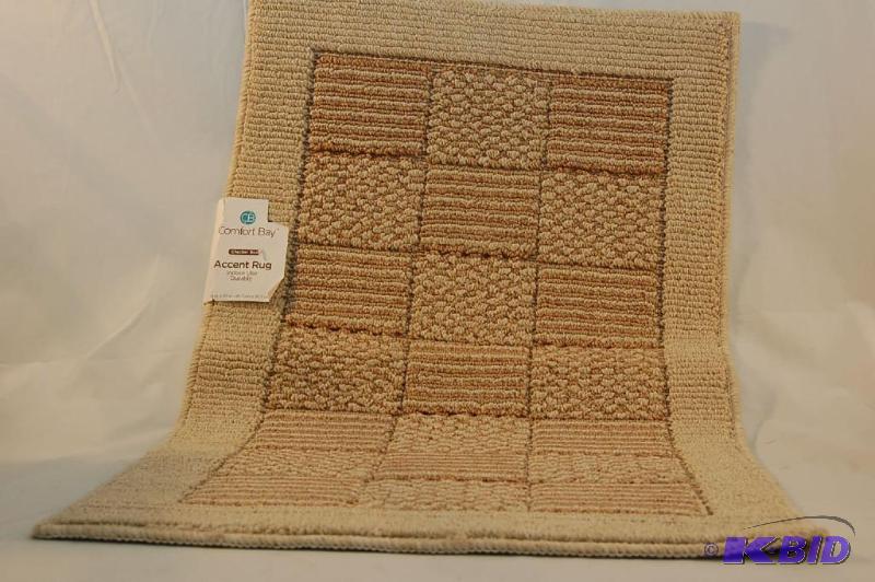 lot 25 image: Comfort Bay Accent Rug - Beige