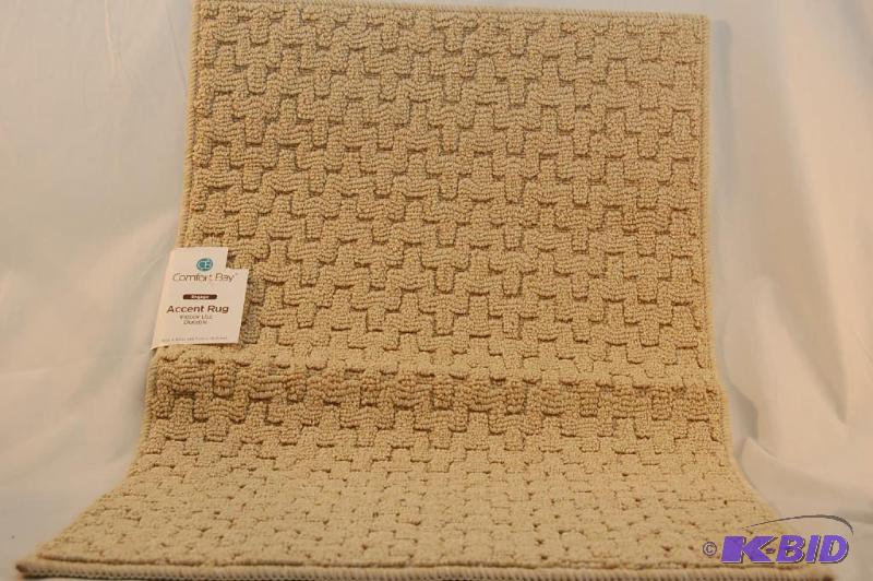 lot 26 image: Comfort Bay Accent Rug - Engage