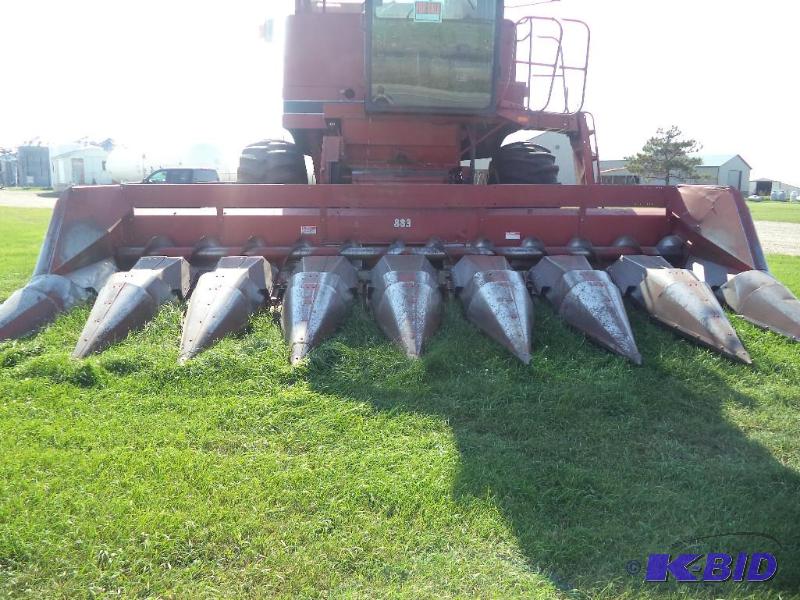 8 Row Corn Head.
