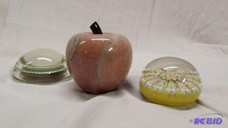 A lot of 3 paper weights,one from Perthshire,...