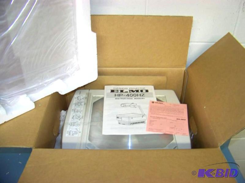 lot 17 image: Elmo, Overhead Projector - BRAND NEW in box