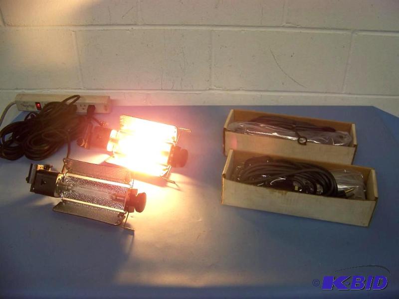 lot 27 image: (4) Lowel, Tota-Lights