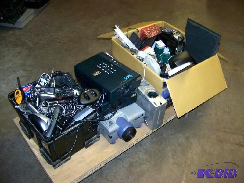 lot 54 image: MiscellaneousPartsRepair lot