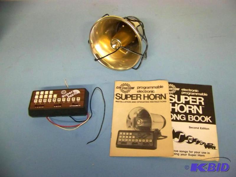 lot 10 image: Cal Custom, Super Horn, Programmable Electronic Musical Horn