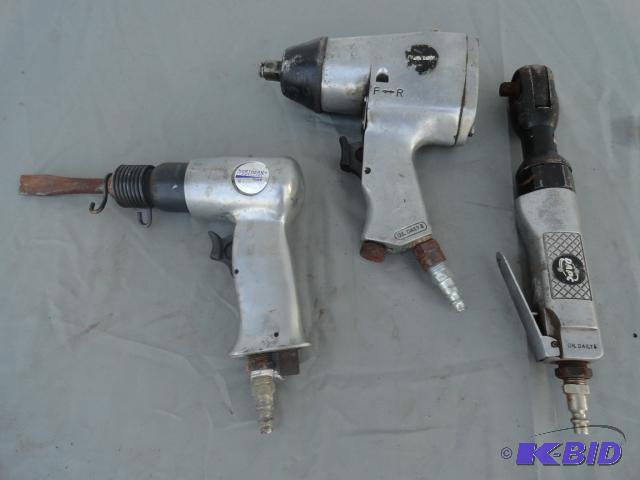 lot 61 image: Powermate 12" impact, DACP 38" ai...