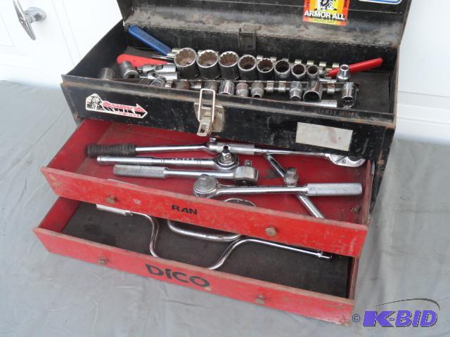 lot 66 image: Tool chest full of 12" drive ratchets, ...
