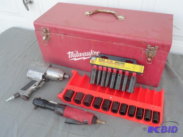 lot 67 image: Tool box with 38" and 12" drive i...