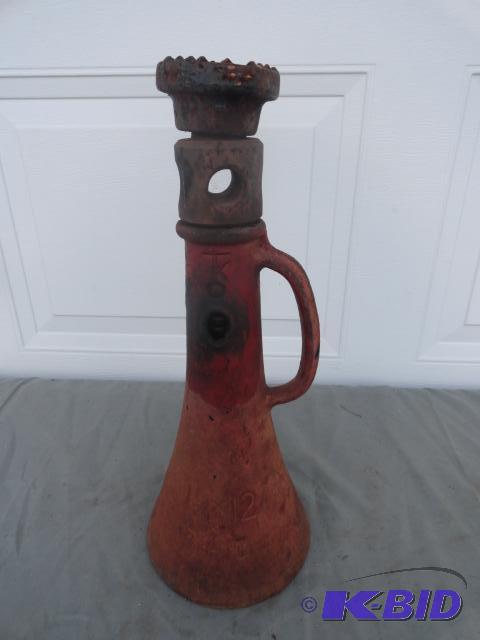 lot 73 image: Simplex 1 12 x 12, 16" High screw jack,...