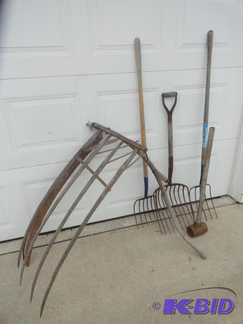 lot 75 image: Sly (very unique) 3 hay forks and a sledge ha...