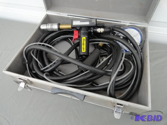 lot 83 image: Snap-On aluminum spool welder gun, in case, l...
