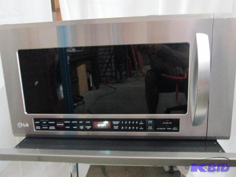LG 2.0 CU. FT. OVER THE RANGE MICROWAVE OVEN WITH EXTENDA VENT AND WARMING LAMP