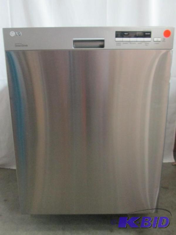LG SEMI-INTEGRATED DISHWASHER WITH FLEXIBLE EASYRACK SYSTEM