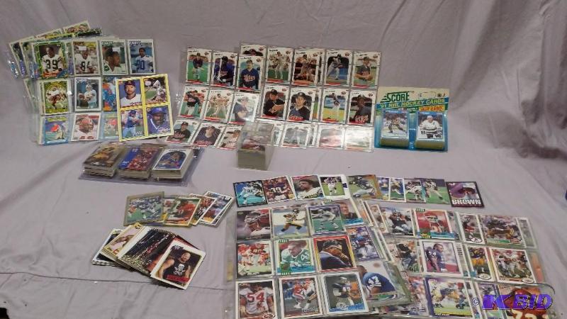 Misc&nbspsports cards including Vikings, Tw...