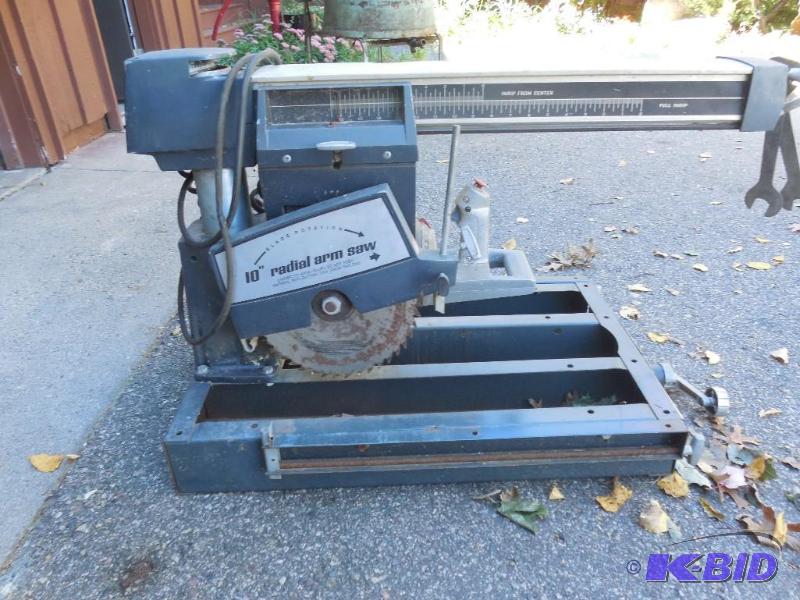 lot 105 image: Radial arm saw 10"...