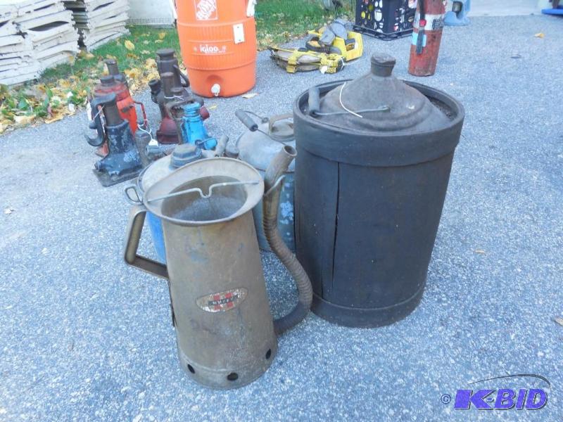 lot 12 image: Antique cans and a oil can with spout...