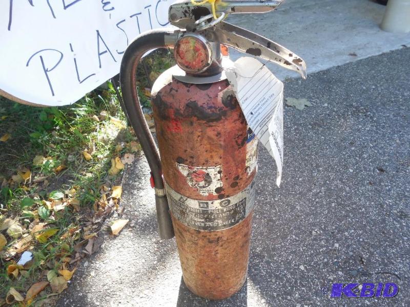 lot 149 image: Fire extinguisher...